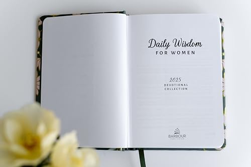 Daily Wisdom for Women 2025 Devotional Collection (Daily Wisdom - Annual Edition)