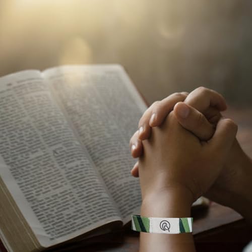NFC Bible Verse Bracelets, Green - color: BE STRONG AND COURAGEOUS