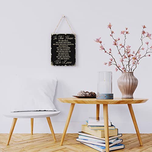 In This House Wooden Hanging Sign, House Rules Signs, Farmhouse Living Room Home Decor Wall Art, Inspirational Family Quote, Scripture Wooden Hanging Sign for Farmhouse Home Wall Art Decoration - color: In This House