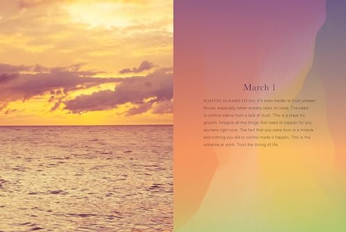 Sunset Gratitude: 365 Hopeful Meditations for Peaceful and Reflective Evenings All Year Long (Daily Gratitude)