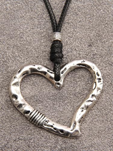 Boho Necklaces for Women Long Wooden Pendant Vintage Necklace - color: Heart Love Necklace