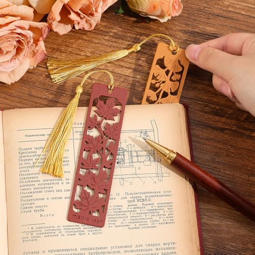 icceemee 2pcs Wooden Bookmarks with Red Maple & Ginkgo Foliage Design - Autumn Themed Book Markers for Women, Men, Readers - Unique Gift for Book Lovers - style: Red Maple & Ginkgo