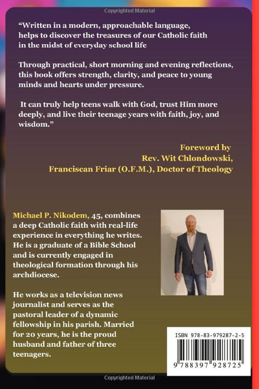 Catholic Devotional For Teens: 52 Weeks of Morning & Evening Bible Devotions and Prayers to Build Confidence, Faith, a Lasting Connection with Christ and the Catholic Church