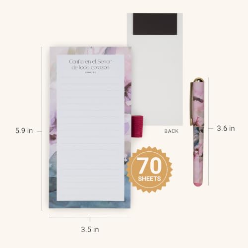 Christian Art Gifts Juego de Bloc de Notas Magnético Compacto para Refrigerador y Bolígrafo Mediano para Mujeres: Escritura Inspiradora Confía en el Señor, 70 Hojas, Diseño Floral de Acuarela Púrpura - color: Azul y Morado/Confia en el Señor
