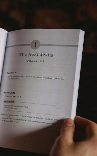 1, 2, and 3 John: Joyful Certainty: 7-Session Bible Study (Easy-to-use Bible-study workbook with discussion questions and Leader’s Guide included, great for small groups) (Good Book Guides)