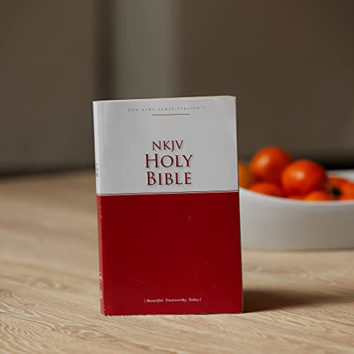 NKJV, Economy Bible, Paperback: Beautiful. Trustworthy. Today
