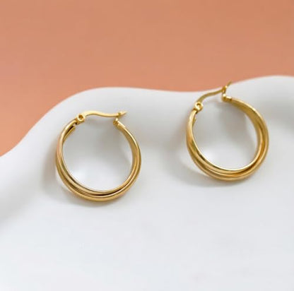 Criss Cross Hoop Earring for Women,24mm Wide Intertwined Round Hoops Jewelry - color: Gold