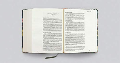 ESV Single Column Journaling Bible, Artist Series (Hardcover, Ruth Chou Simons, Be Transformed): Holy Bible, English Standard Version
