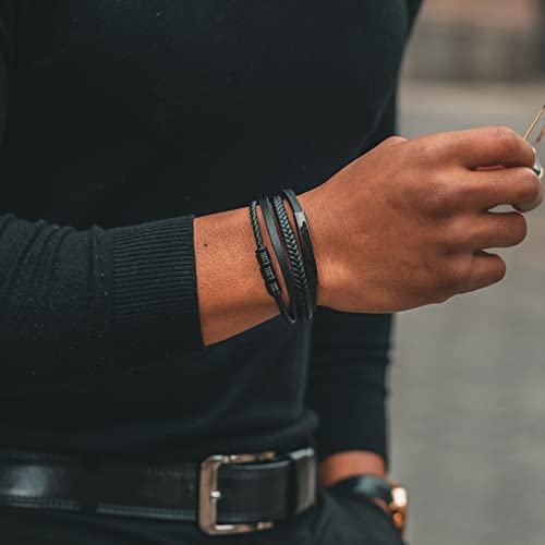SERASAR Men's Leather Bracelet with Stainless Steel Magnetic Clasp - color: Black, size: 20cm, style: Brave