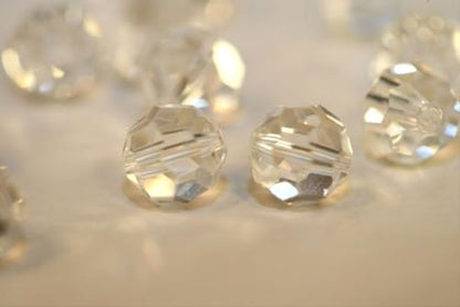 100pcs Adabele Austrian 4mm (0.16 Inch) Small Faceted Round Crystal Beads Crystal Clear Compatible with Swarovski Crystals Preciosa - color: Crystal Clear, size: 4mm Small (100pcs)