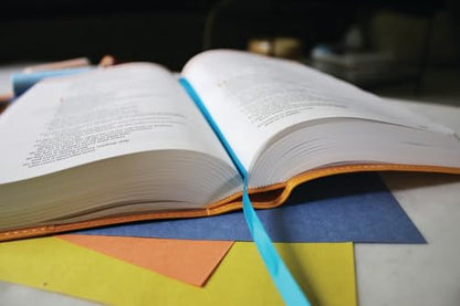 NIrV, The Illustrated Holy Bible for Kids, Leathersoft, Yellow, Full Color, Comfort Print: Over 750 Images