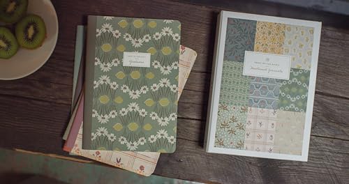ESV Devotional Journal, Fruit of the Spirit: Box Set – Christian Gifts for Women: Box Set