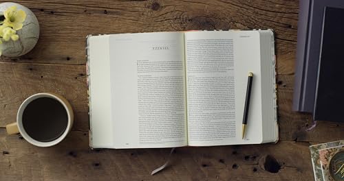 ESV Single Column Journaling Bible, Artist Series (Hardcover, Ruth Chou Simons, Be Transformed): Holy Bible, English Standard Version