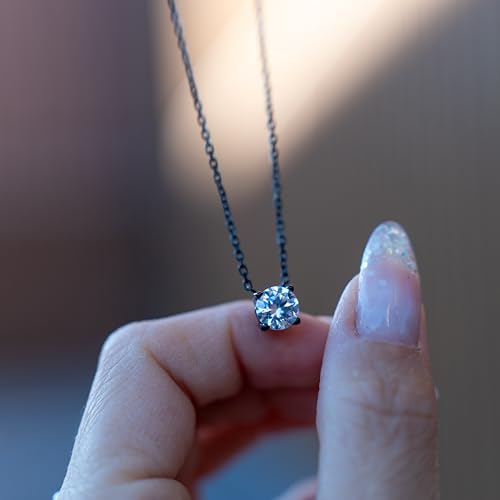 SERASAR Premium Necklace Women| 316L Stainless-Steel | 18 Carat - color: Black, style: Zirconia