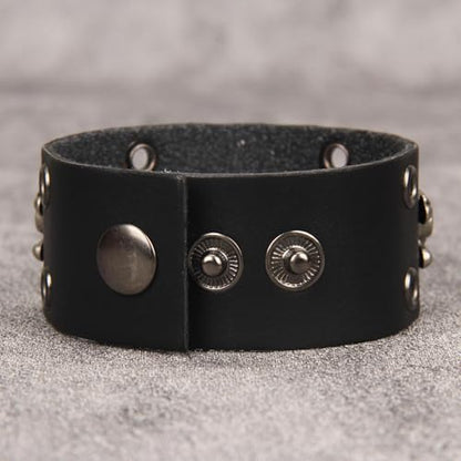 Jeilwiy Punk Rock Gothic Black Rivet Leather Spiked Necklace Collar Neckband Leather Choker Necklace for Women Mom Gifts Adjustable - color: HGB150-Black