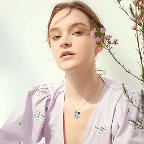 AOBOCO 925 Sterling Silver I Am a Child of God Daisy Necklace Jewelry Birthday Birthday Baptism Communion Gifts for Girls - color: Simulated Emerald