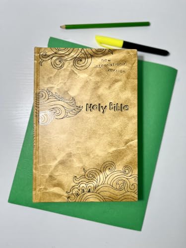NIV, Textbook Bible for Students, Hardcover, Crinkled Paper with Doodles Design: Great for Christian Education at Home and School