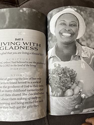 Women of Color Daily Devotional Fall #2 Edition