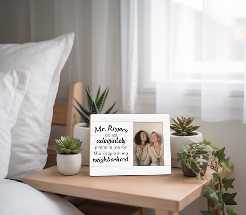 Housewarming Gift Photo Frame for Neighbors - color: neighbor