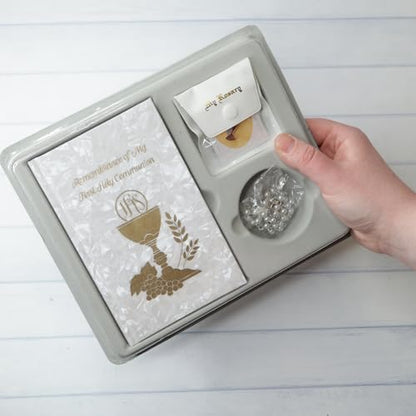 Needzo Timeless White First Communion Boxed Set – The Lord’s Supper Essentials, Scapular, Pin, Rosary, For Ages 15+, Booklet & Pouch