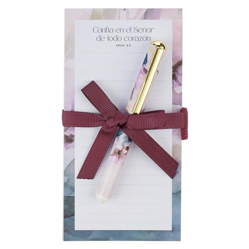 Christian Art Gifts Juego de Bloc de Notas Magnético Compacto para Refrigerador y Bolígrafo Mediano para Mujeres: Escritura Inspiradora Confía en el Señor, 70 Hojas, Diseño Floral de Acuarela Púrpura - color: Azul y Morado/Confia en el Señor