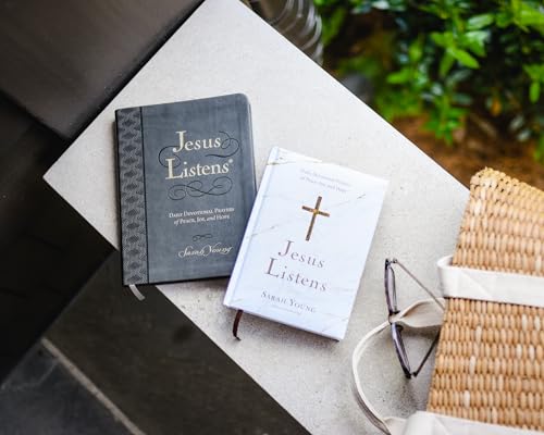 Jesus Listens: Daily Devotional Prayers of Peace, Joy, and Hope (A 365-Day Prayer Book)