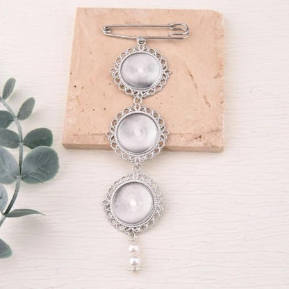 Wedding Double Picture Frame Brooch for Bride Grooms Boutonniece Pin for Wedding Bouquet - color: 3 round frames