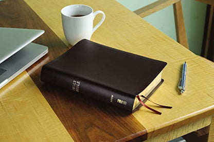 NIV, Reference Bible, Giant Print, Bonded Leather, Burgundy, Red Letter, Thumb Indexed, Comfort Print