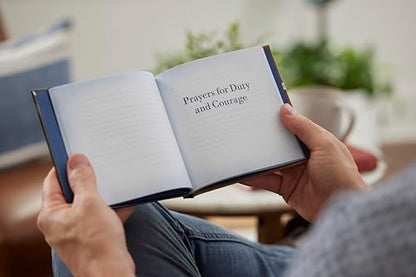 Pocket Prayers for Military Life: 40 Simple Prayers That Bring Faith and Courage (Pocket Prayers with Max Lucado)