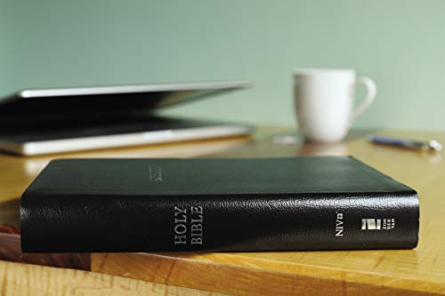 NIV, Reference Bible, Giant Print, Leather-Look, Black, Red Letter, Comfort Print