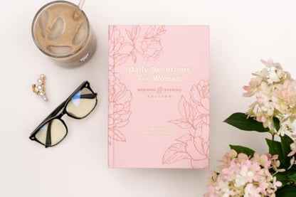 Daily Devotions for Women Morning and Evening Edition: 6 Months of Bible Wisdom