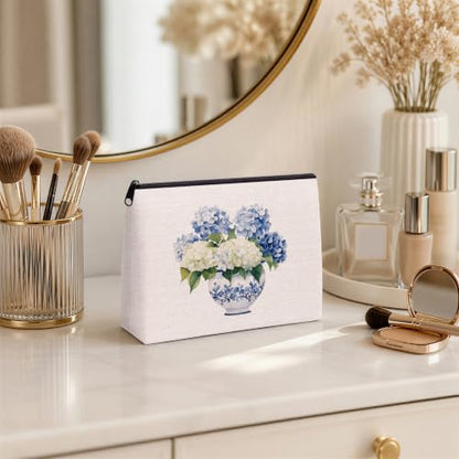 Chinoiserie Blue and White Hydrangea Zipper Makeup Bag for Women - color: Chinoiserie