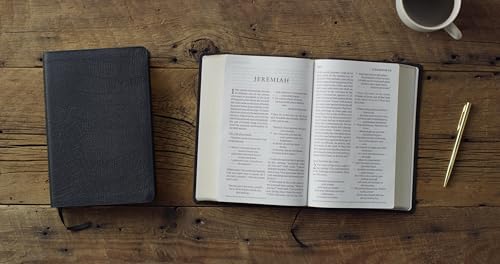 ESV Giant Print Personal Size Bible, Red Letter (Genuine Leather, Black): Holy Bible, English Standard Version