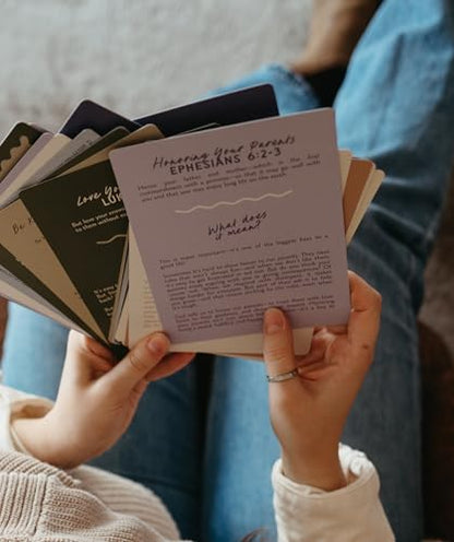Bible Flash Cards for Kids – Christian Conversation Cards with Scripture & Prompts – Character Building (Respect, Obedience, Courage, Kindness)