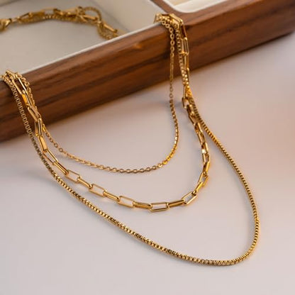 Clover Necklace Dainty Hollow 4 Leaf Choker Necklaces Tiny Cute Pendant Necklaces for Women 18K Gold Plated Lucky Four Leaf Pendant Jewelry - style: Middle big hoop2