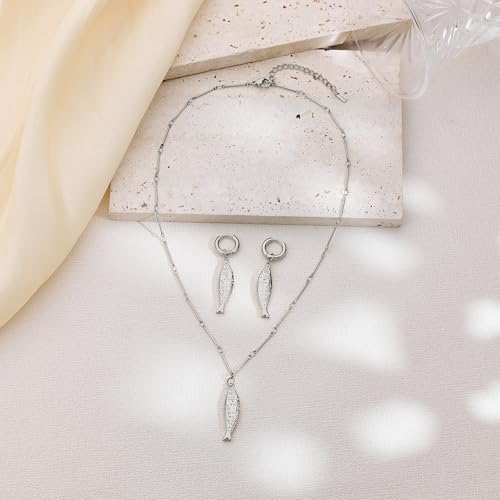 Gold Silver Hoop Earrings for Women - color: sliver