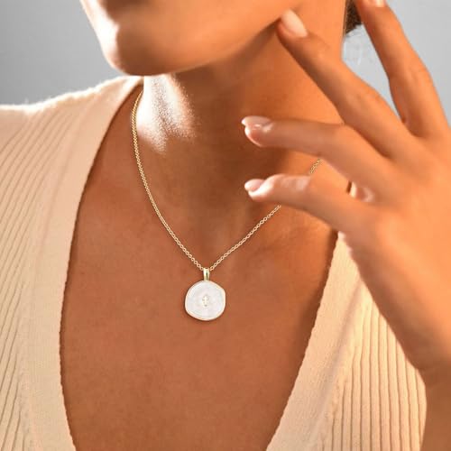 Cross Necklace for Granddaughter Daughter Jewelry Gifts - color: White, style: Daughter
