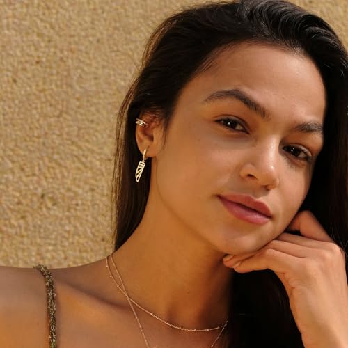 VACRONA Gold Heart Hoop Earrings Huggie Earrings for Women 14k Gold Plated Small Hoops Earrings - color: Knife GD