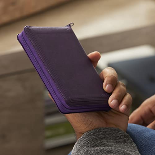 NKJV Compact Paragraph-Style Bible w/ 43,000 Cross References, Purple Leathersoft Zipper Closure, Red Letter, Comfort Print: Holy Bible, New King James Version: Holy Bible, New King James Version
