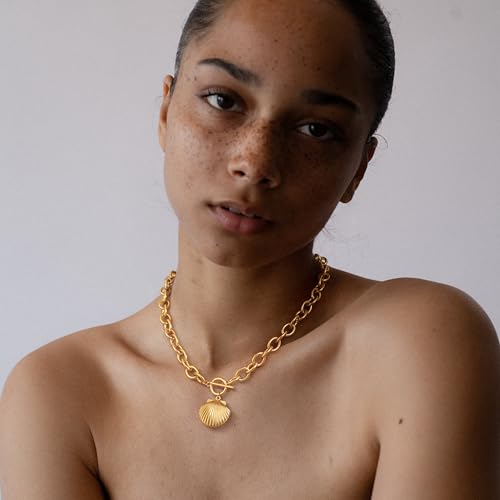 Freekiss 3-Piece Layered Toggle Necklace for Women - color: Shell Gold