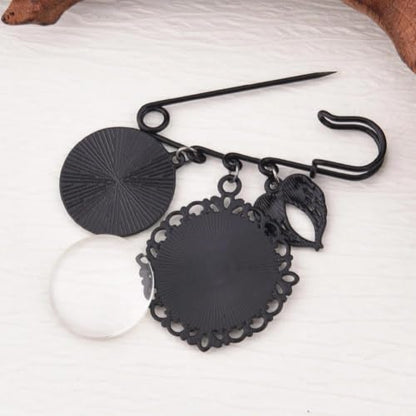 Wedding Double Picture Frame Brooch for Bride Grooms Boutonniece Pin for Wedding Bouquet - color: Black engraved