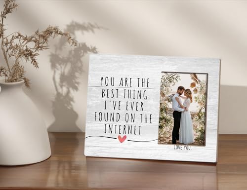 Orchroma Couple Picture Frame,Couple Gifts Anniversary Engagement Birthday Presents for Couples Boyfriend Girlfriend Newlyweds,You Are the Best Thing I’ve Ever Found on the Internet 4x6 Photo Frame - color: Best 2