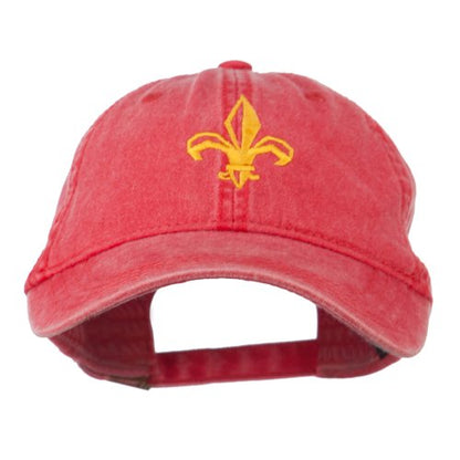 Fleur de lis Embroidered Cap - color: Red
