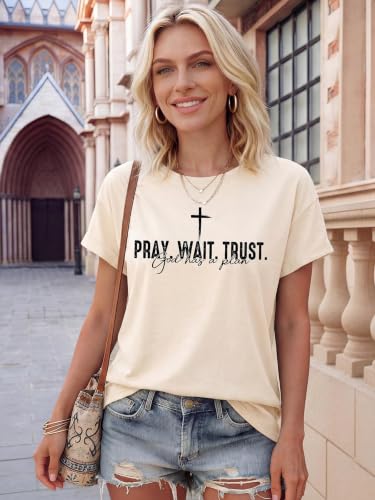 Christian Shirts for Women Religious Tshirts Faith Jesus Graphic Tee Tops - color: Beige, size: Medium