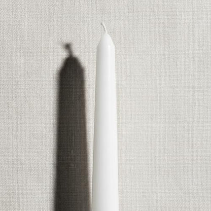 4 Pack White Taper Candles丨Taper Candles 10 Inch Dripless丨Unscented & Smokeless Candlesticks Bulk丨7-8 Hours Long Burning Tall Candles丨Ideal for Christmas Weddings Parties Dinner - color: White, size: 4 Pack Taper Candle