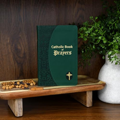 Catholic Book Of Prayers: Popular Catholic Prayers Arranged For Everyday Use: In Large Print