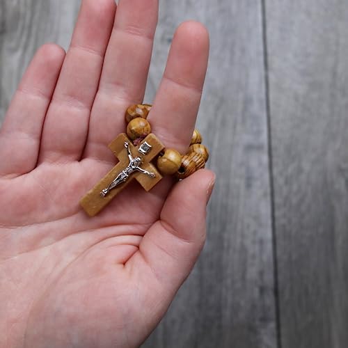 Needzo Wooden Rosary Ring, Catholic Cross on Devotional Prayer Beads, Religious Handout and Gifts, Pack of 3