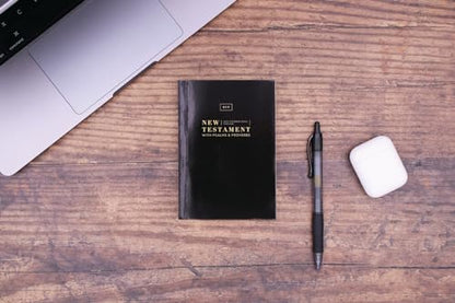 NIV, New Testament with Psalms and Proverbs, Pocket-Sized, Paperback, Black, Comfort Print
