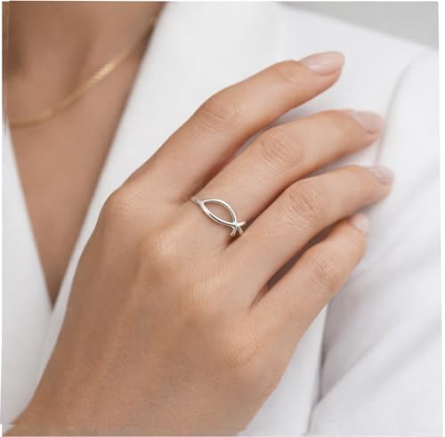 AeraVida Simple Plain Ichthys Christian Fish Sterling Silver Everyday Ring
