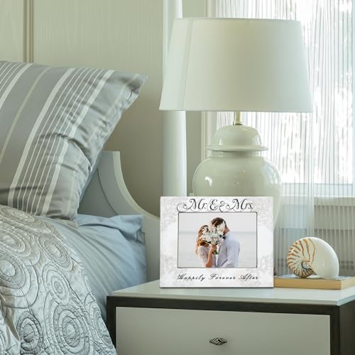 Mr and Mrs Picture Frame, Wedding Engagement Gifts for Couples Newlyweds Bride Groom, Just Engaged Married Gifts, Happily Forever After Wedding Picture Photo Frame 5x7 - color: happily